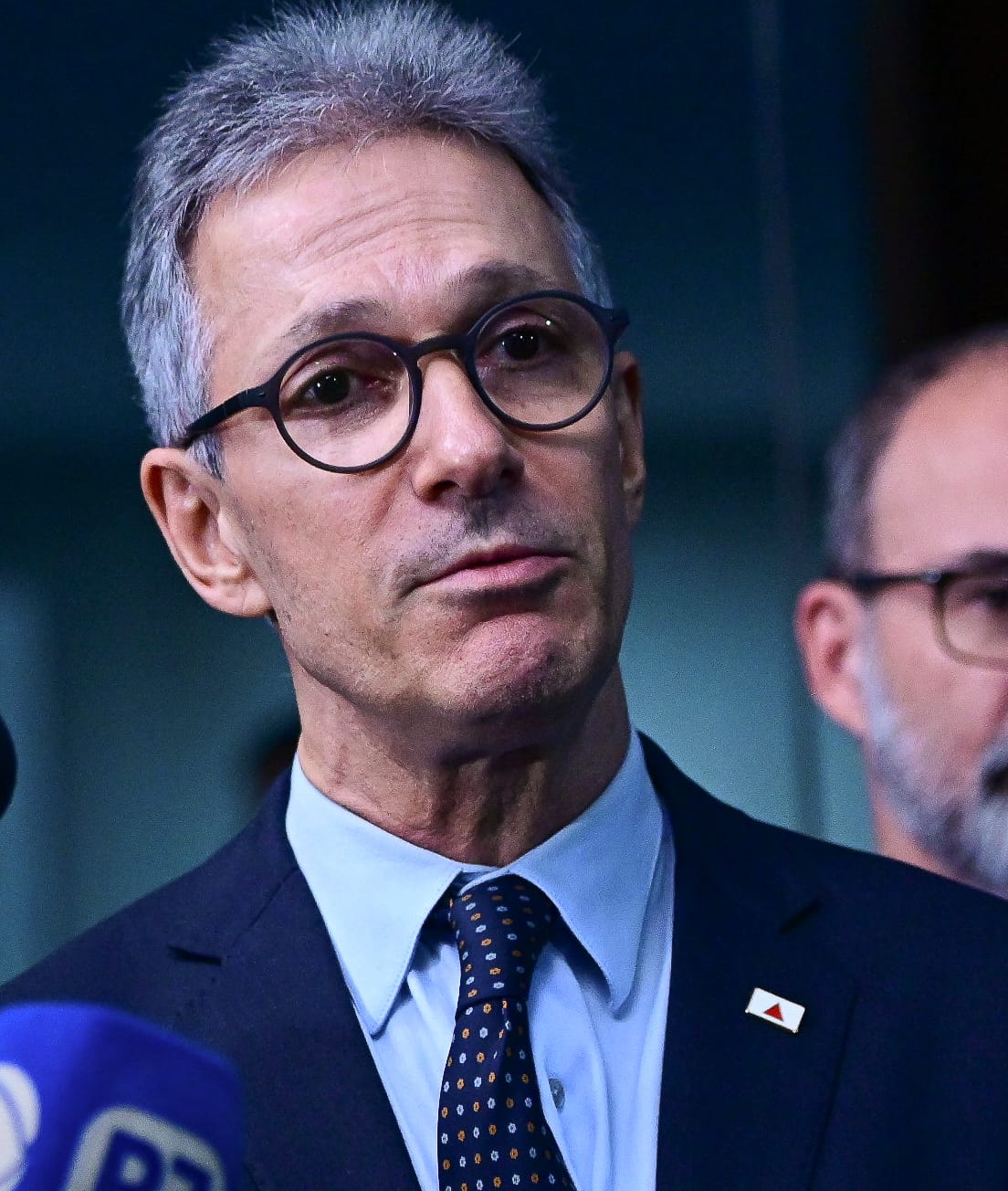 Kassab articula para levar Zema à vice-presidência na chapa de Flávio Bolsonaro em 2026