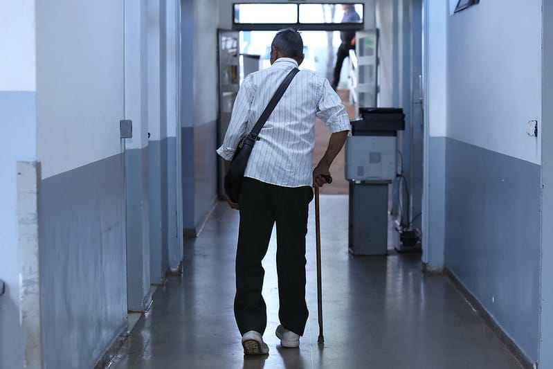 Sexta edição da Caderneta da Pessoa Idosa do DF traz atualizações e conteúdo ampliado