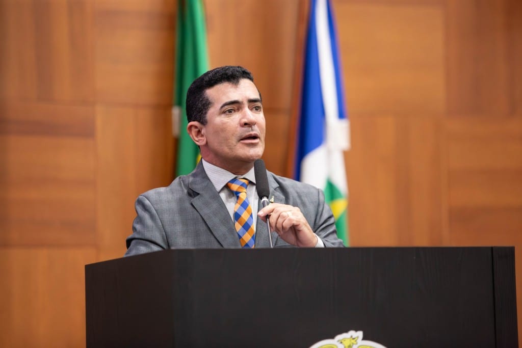 Posse de 35 juízas e juízes substitutos fortalece a Justiça de Mato Grosso