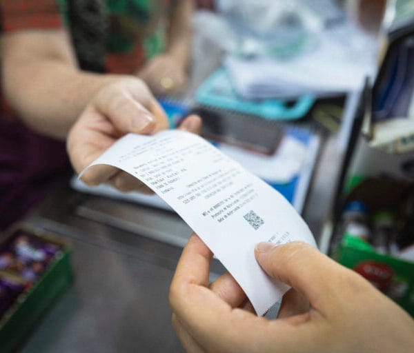 Nova etapa da integração entre pagamentos e documentos fiscais entra em vigor em Goiás