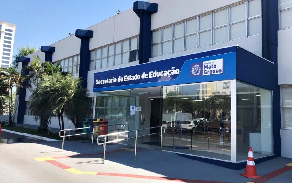 Seduc MT abre nesta quarta-feira (28) inscrições para bibliotecários e nutricionistas com salários de R$ 7,8 mil