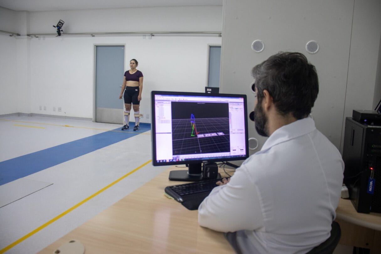 Laboratório de Marcha do Crer garante acesso à reabilitação de alta tecnologia pelo SUS