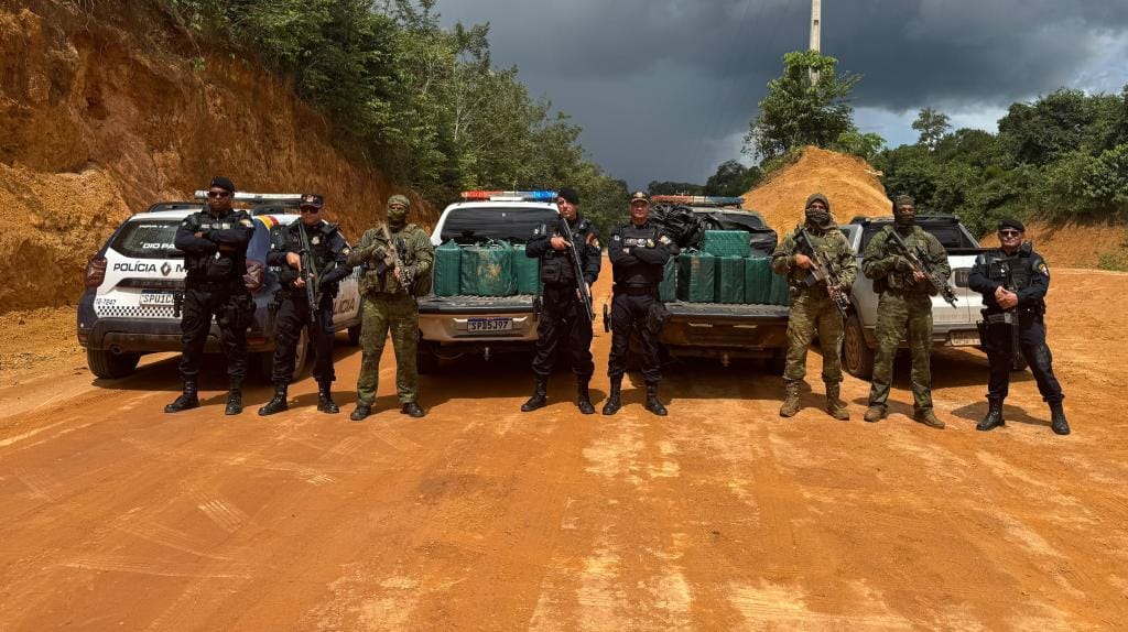 Forças de segurança apreendem mais de 540 quilos de cocaína e prende dois na fronteira