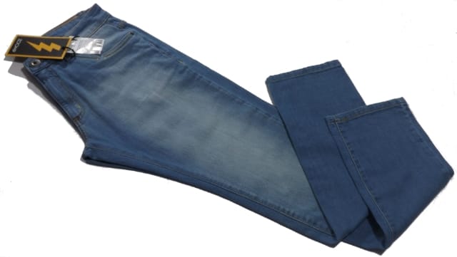 Zoomp: a calça jeans que virou símbolo de status no Brasil e sua trajetória até hoje