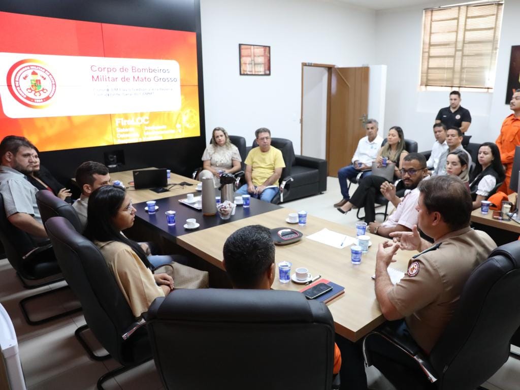 Corpo de Bombeiros MT reúne representantes de hospitais e shoppings para apresentação do sistema Fireloc