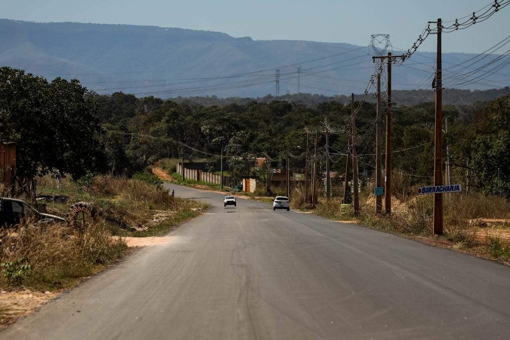 Governo de MT investe em rodovias e leva asfalto para distritos da Capital Cuiabá