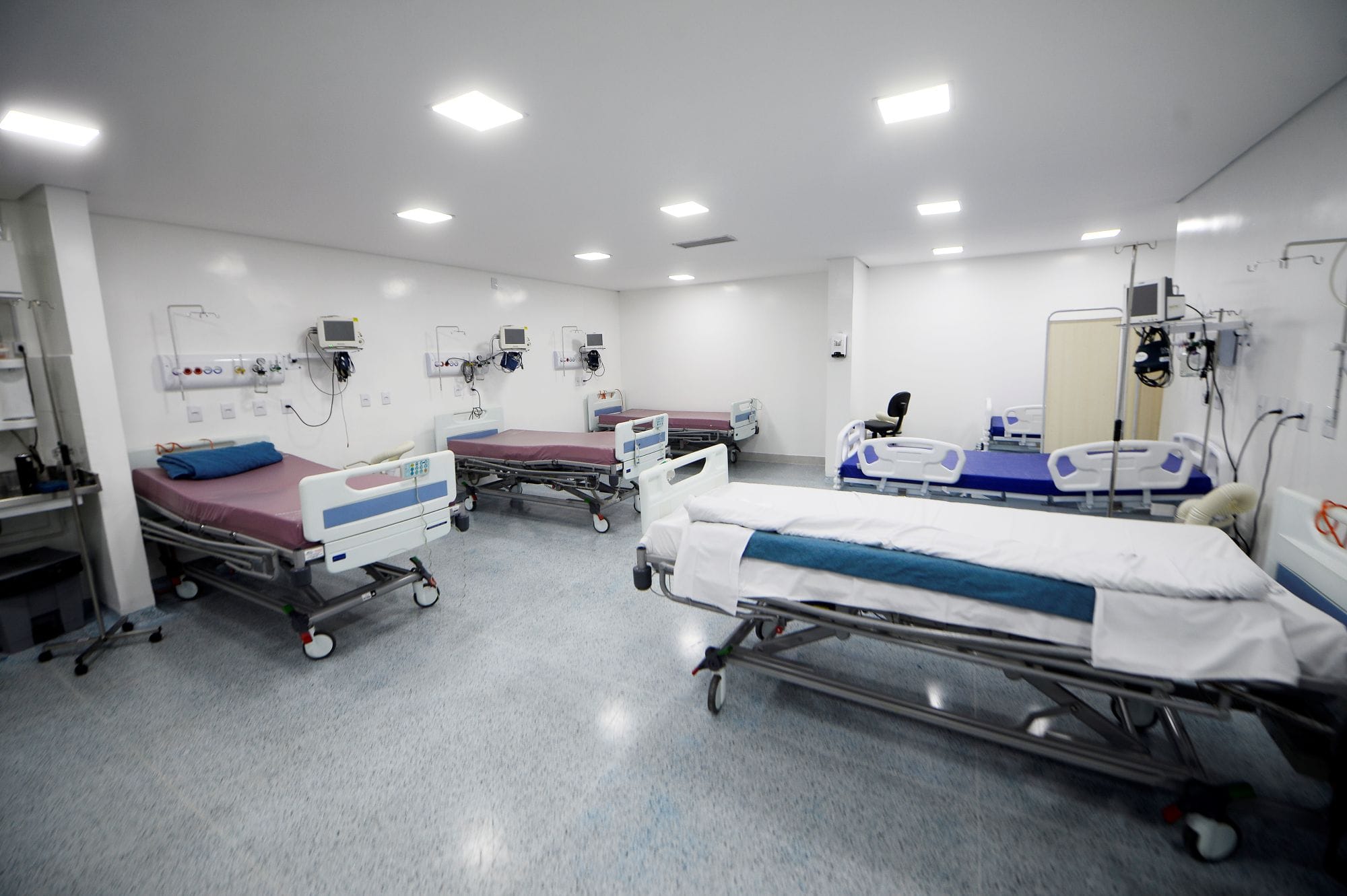 Centro cirúrgico do Hospital Regional de Samambaia no DF retoma funcionamento com ambiente reformado