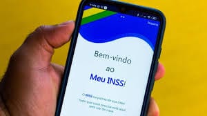 Regras da aposentadoria do INSS mudam a partir de 01/01/2026 com novos requisitos de idade, pontos e transição