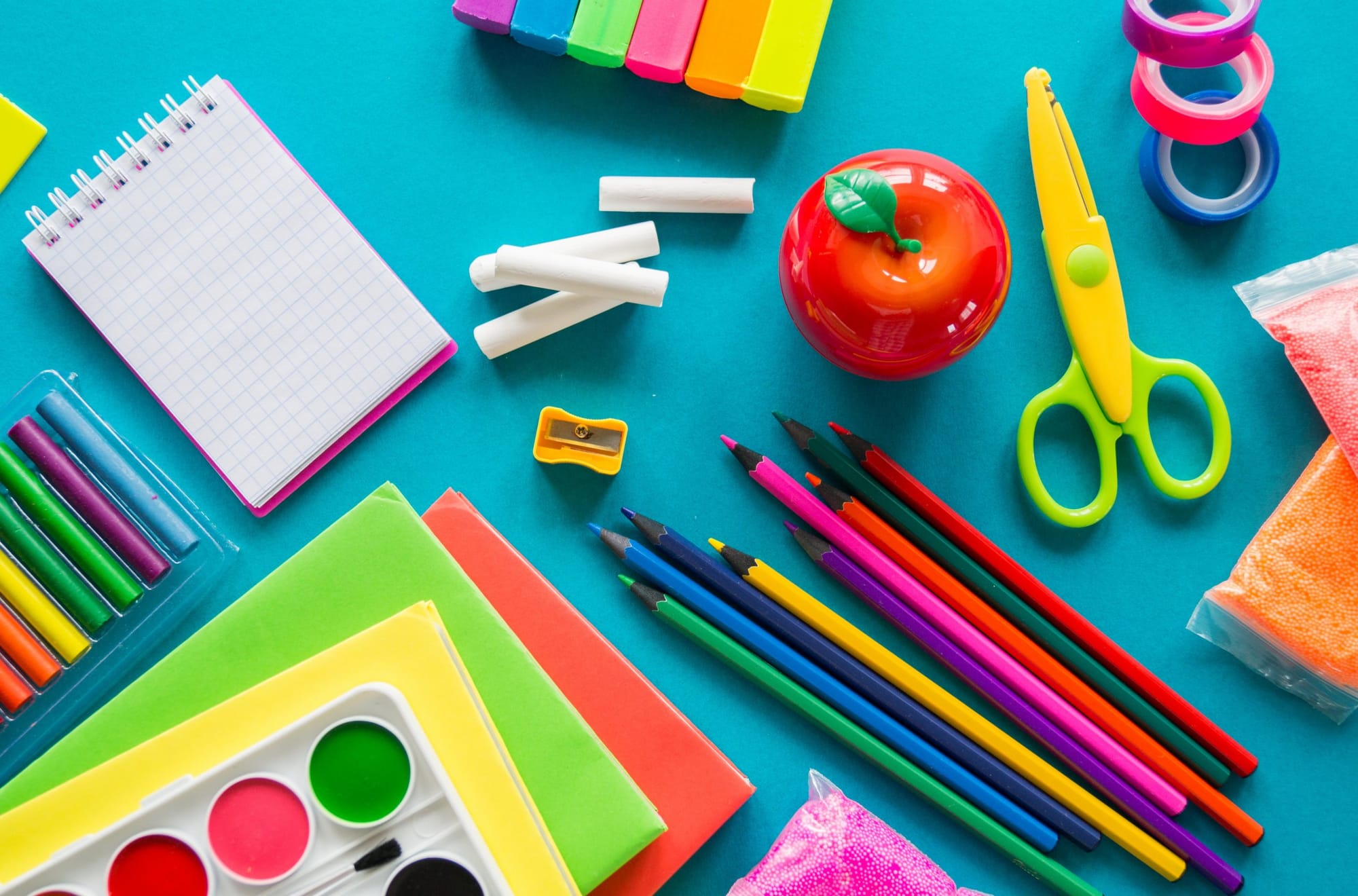 Preço do material escolar no Centro-Oeste em 2026: famílias se organizam para enfrentar custos em alta