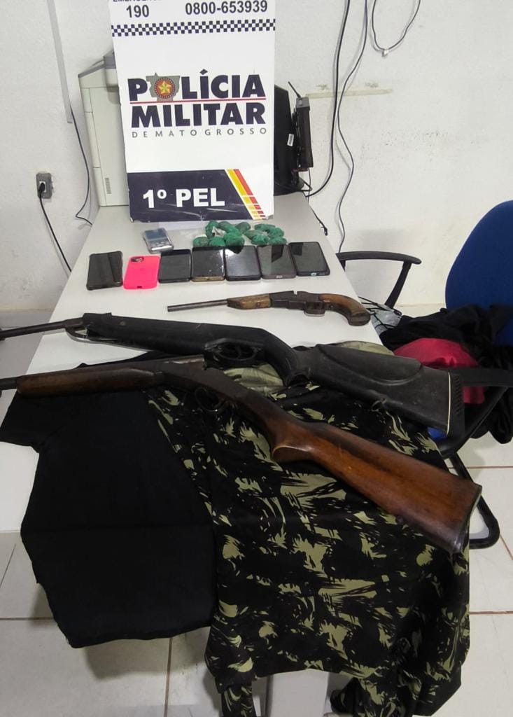 PM desarticula quadrilha por roubo, recupera veículo roubado e apreende armas de fogo