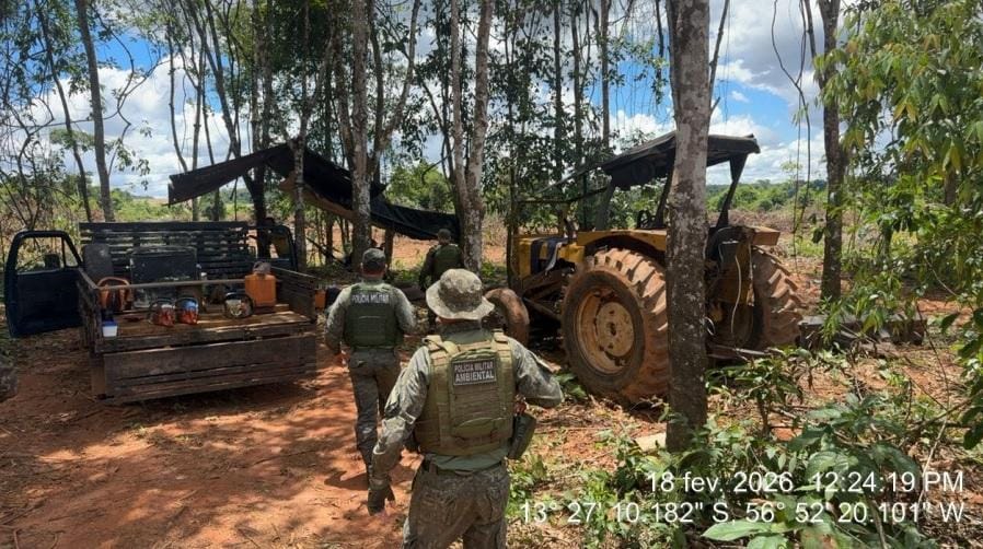 Batalhão Ambiental apreende tratores e maquinários na zona rural de São José do Rio Claro-MT