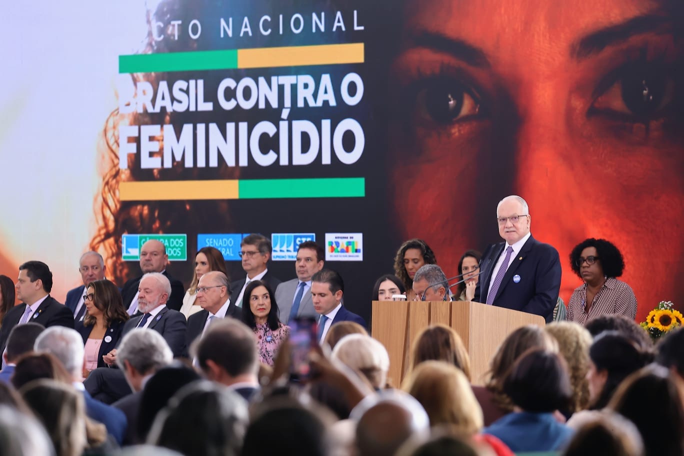 STF assina pacto nacional para enfrentar a violência contra as mulheres