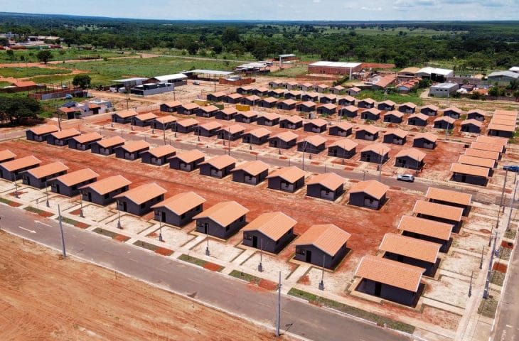 Água Clara em festa: Governo do Estado entrega novas moradias e dá início a obra na MS-324