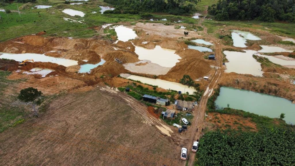 Batalhão Ambiental da PM fecha garimpo irregular no interior de MT