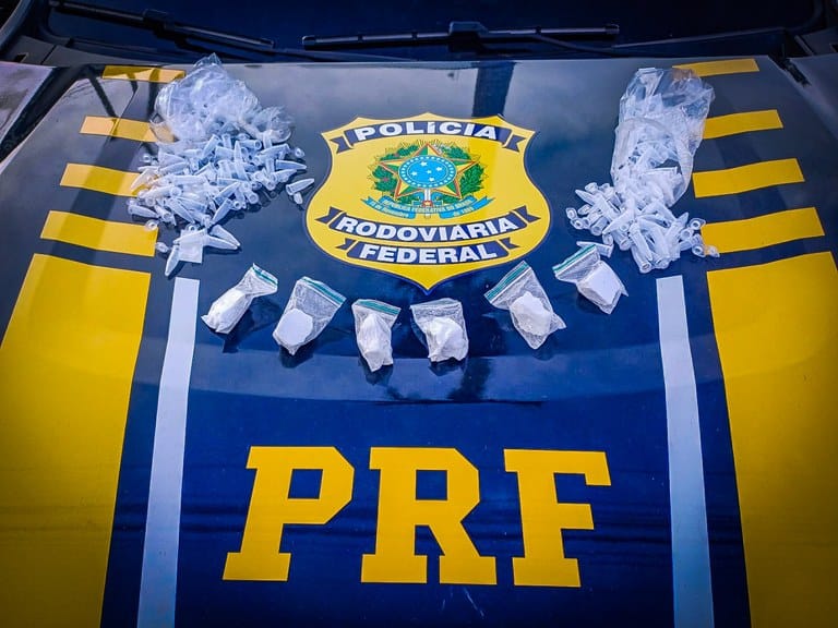 PRF prende cinco pessoas por tráfico de drogas na BR-364 em Pedra Preta (MT)