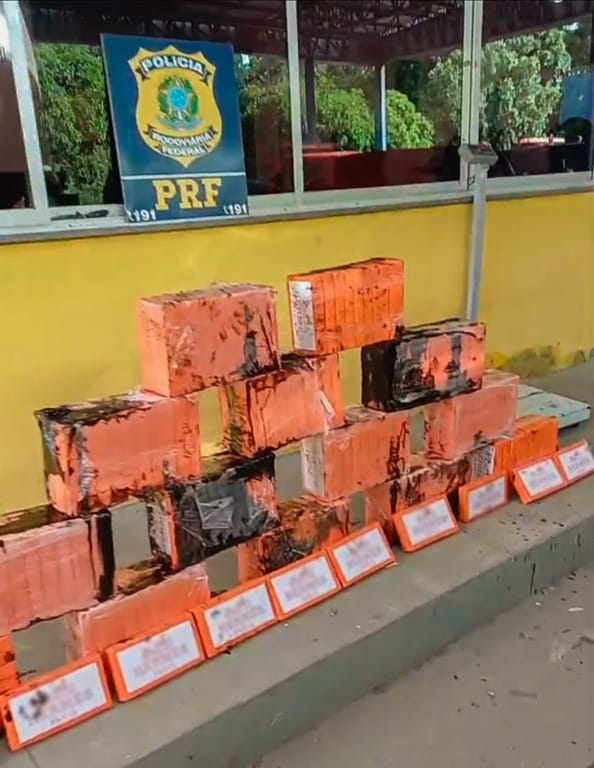 PRF apreende quase 250 kg de cocaína escondidos em caminhão-tanque na BR-070 em Cáceres (MT)