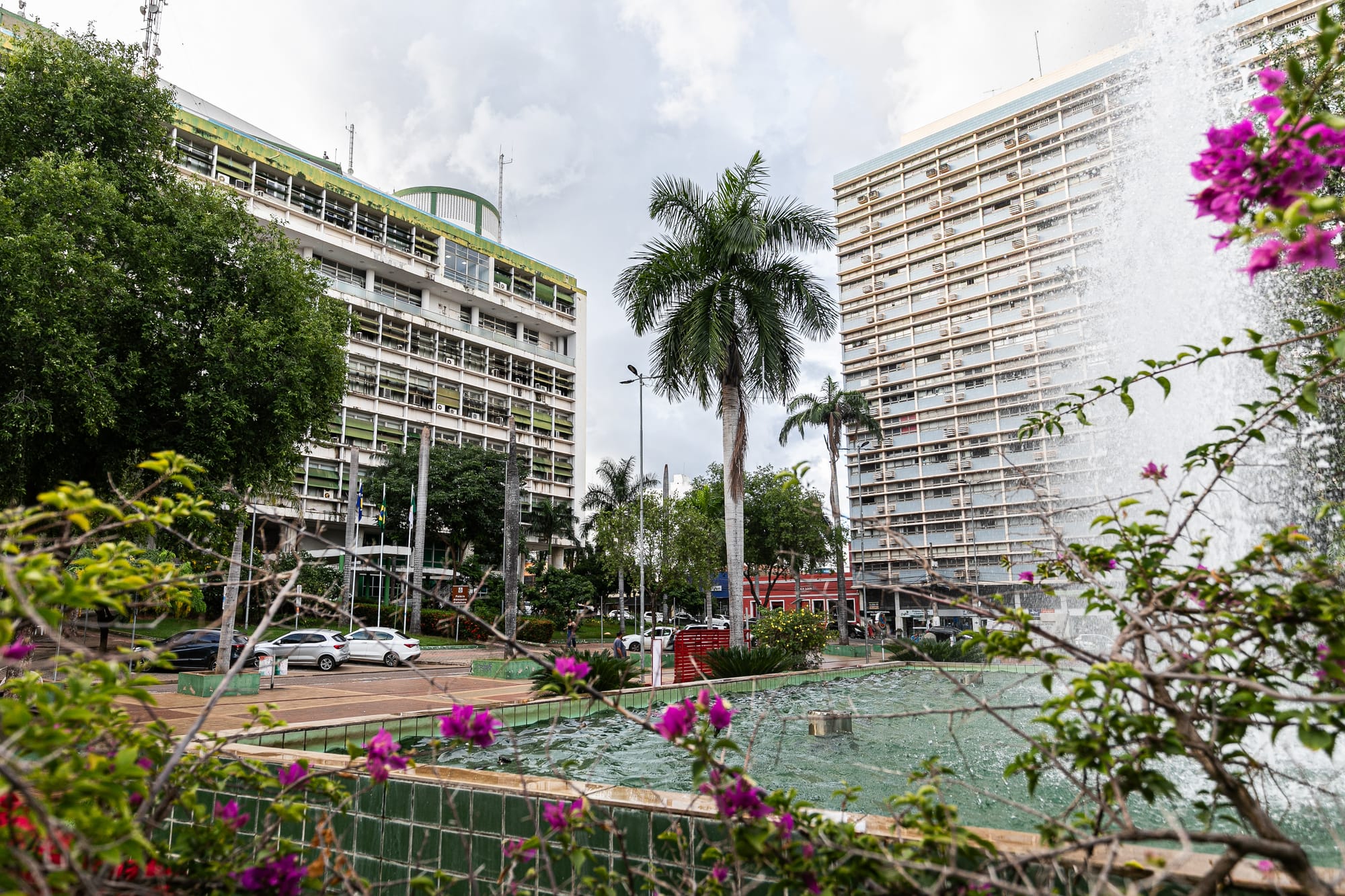 Prefeito e vice-governador formalizam adesão ao Balcão Único em Cuiabá-MT