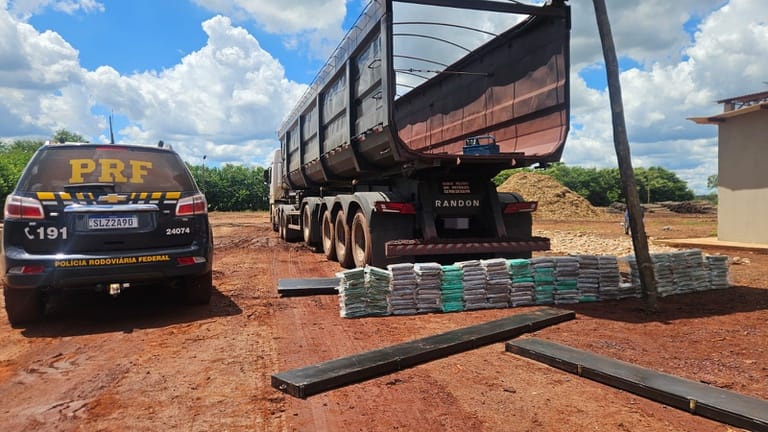 PRF apreende 182 Kg de cocaína em Terenos (MS)