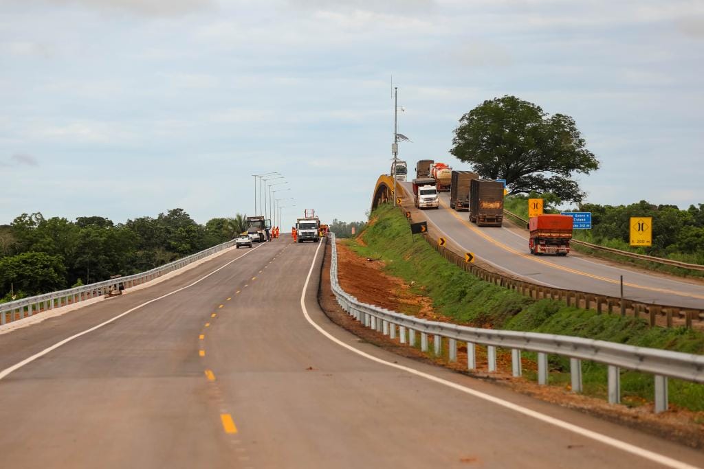 Governo de MT e Nova Rota entregam nova ponte da Rodovia dos Imigrantes em Várzea Grande