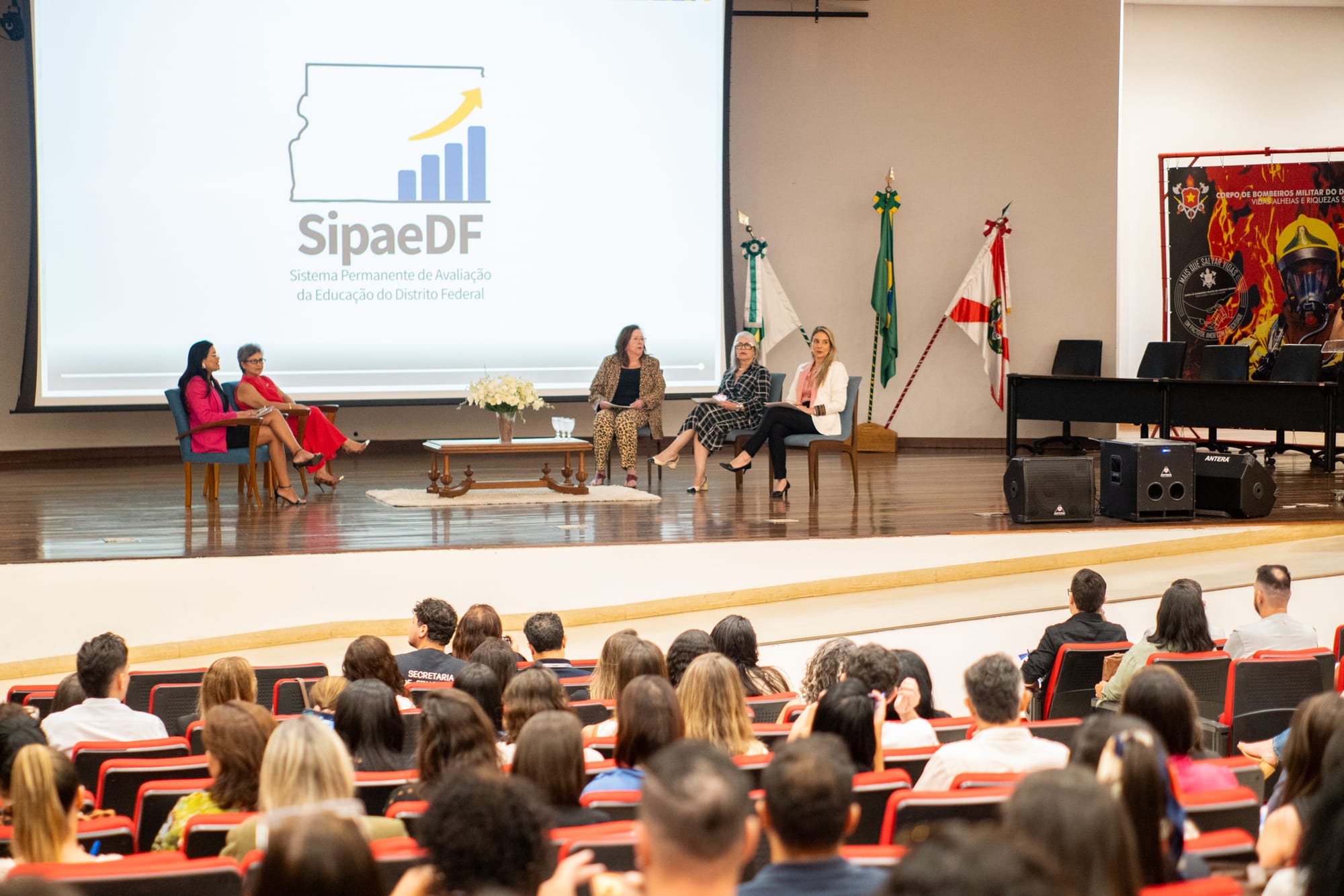 Sistema permanente de avaliação da aprendizagem no DF é lançado em seminário