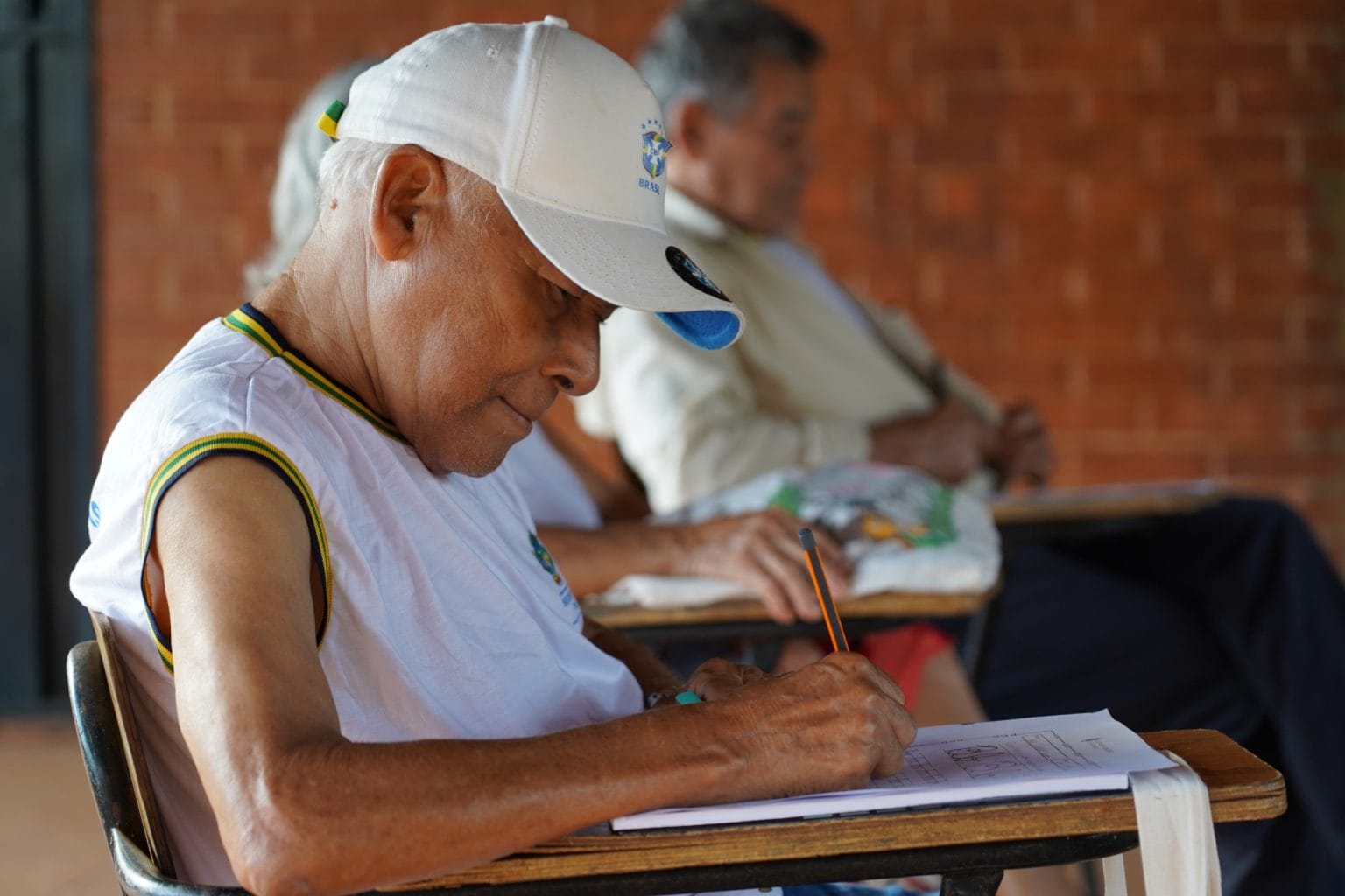 Programa Alfabetização e Família reduz analfabetismo adulto em Goiás