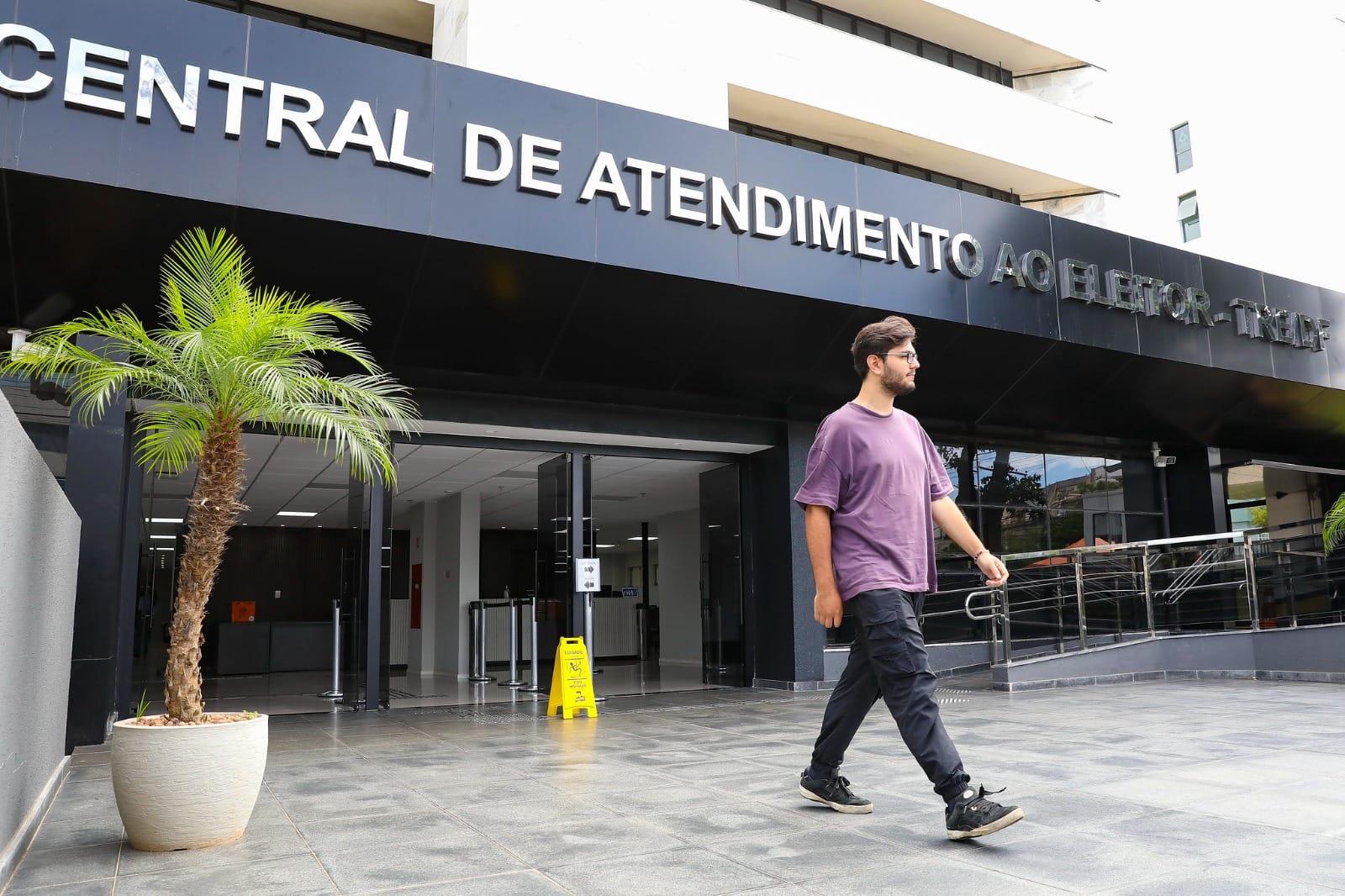 TRE-DF promove mutirão neste sábado (7) para regularizar o título de eleitor