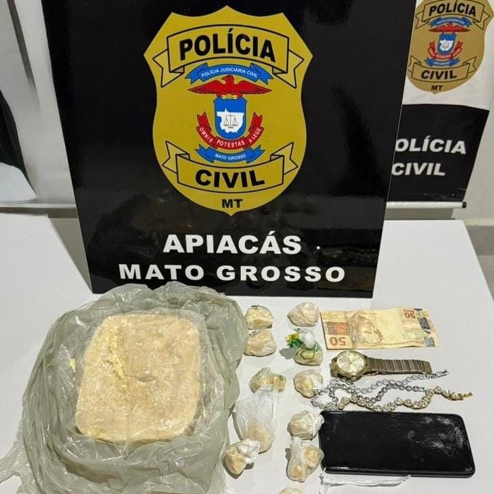 Polícia Civil de MT prende mulher encontrada com drogas em casa monitorada por ser utilizada por facção
