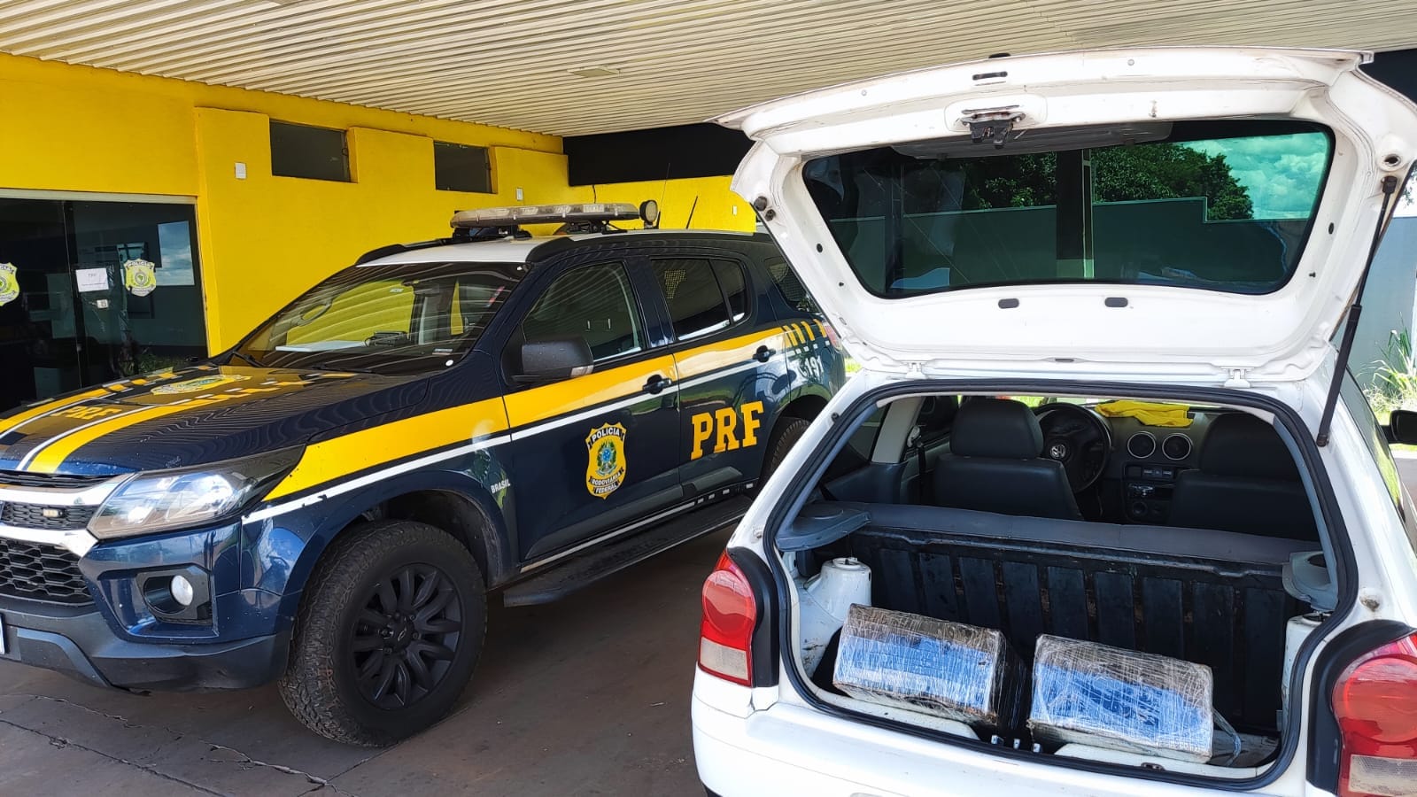 PRF e PM apreendem 616 Kg de maconha em Nova Andradina (MS)