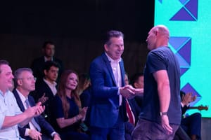 Prefeito destaca relevância da entrega do Hospital Central: “superior a muitos privados”