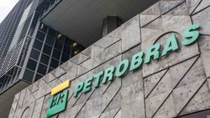 Greve na Petrobrás: TST ordena manutenção de 80% dos funcionários em atividade; multa diária pode chegar a R$ 200 mil