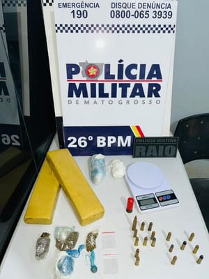 PM prende homem por tráfico de drogas e apreende tabletes e porções de maconha