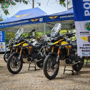 Comando de Policiamento Rodoviário da PM GO recebe motocicletas
