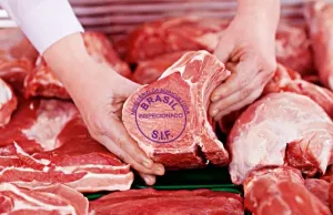Entenda por que a China decidiu taxar a carne brasileira em 55%
