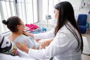 Médicos especialistas têm seleção com salários de até R$ 18 mil no DF