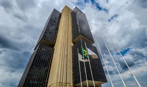 Contas externas do Brasil têm saldo negativo menor em janeiro de 2026