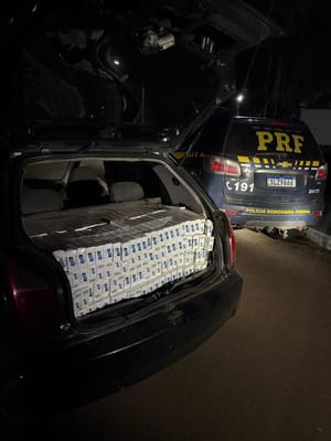 PRF apreende 5 mil cigarros contrabandeados em Rio Negro (MS)