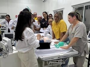 Equipe multidisciplinar do Hospital Regional de Sorriso-MT passa por capacitação em urgência pediátrica