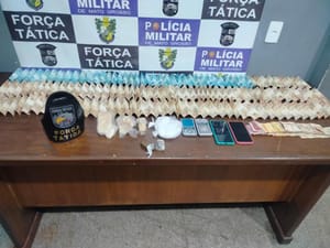 Força Tática prende homem por tráfico de drogas e apreende R$ 12 mil em espécie