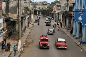 Crise em Cuba: Economistas alertam para colapso iminente da economia da ilha