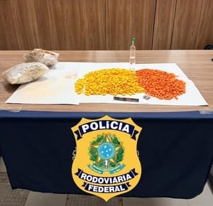 PRF apreende droga em bagagem de passageira na BR-364, em Alto Garças (MT)